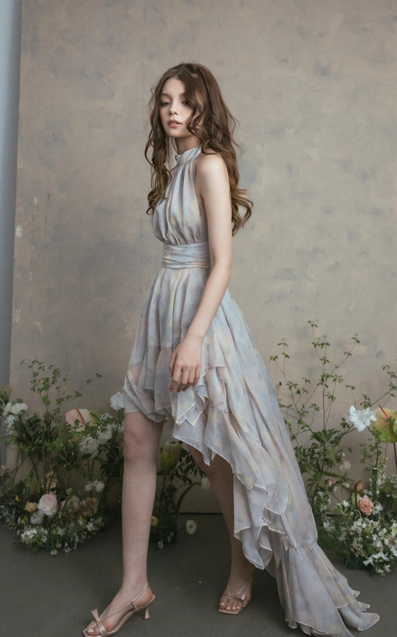 Oil painting long skirt backless blooming