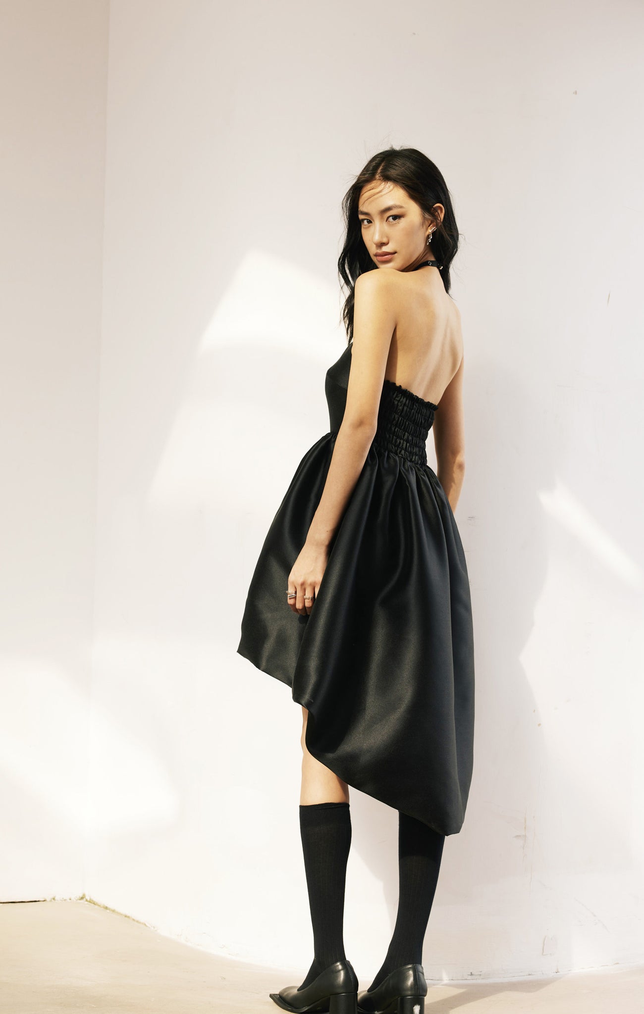 Silk haired short front and long back puffy dress skirt