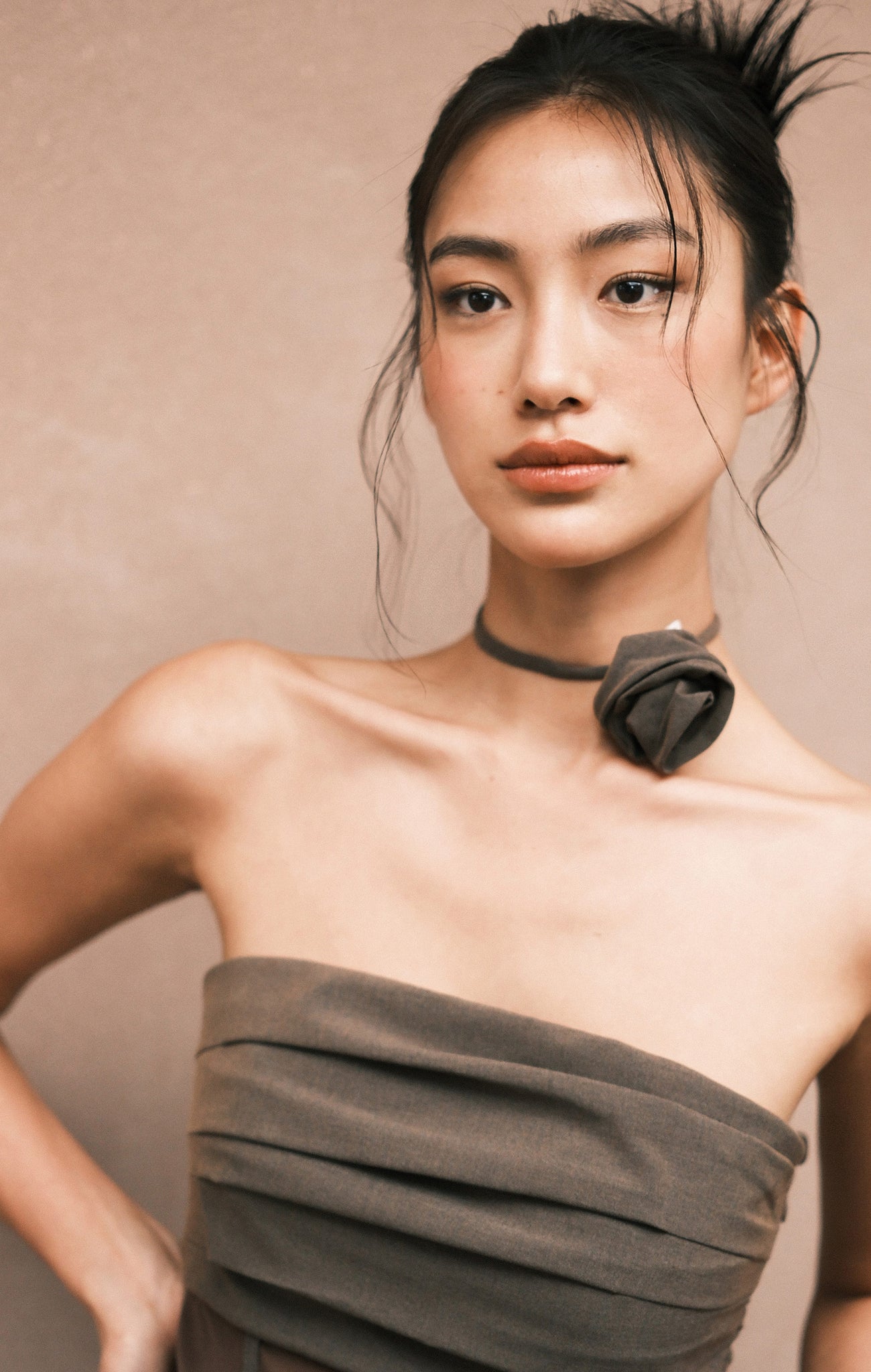 Pleated strapless dress