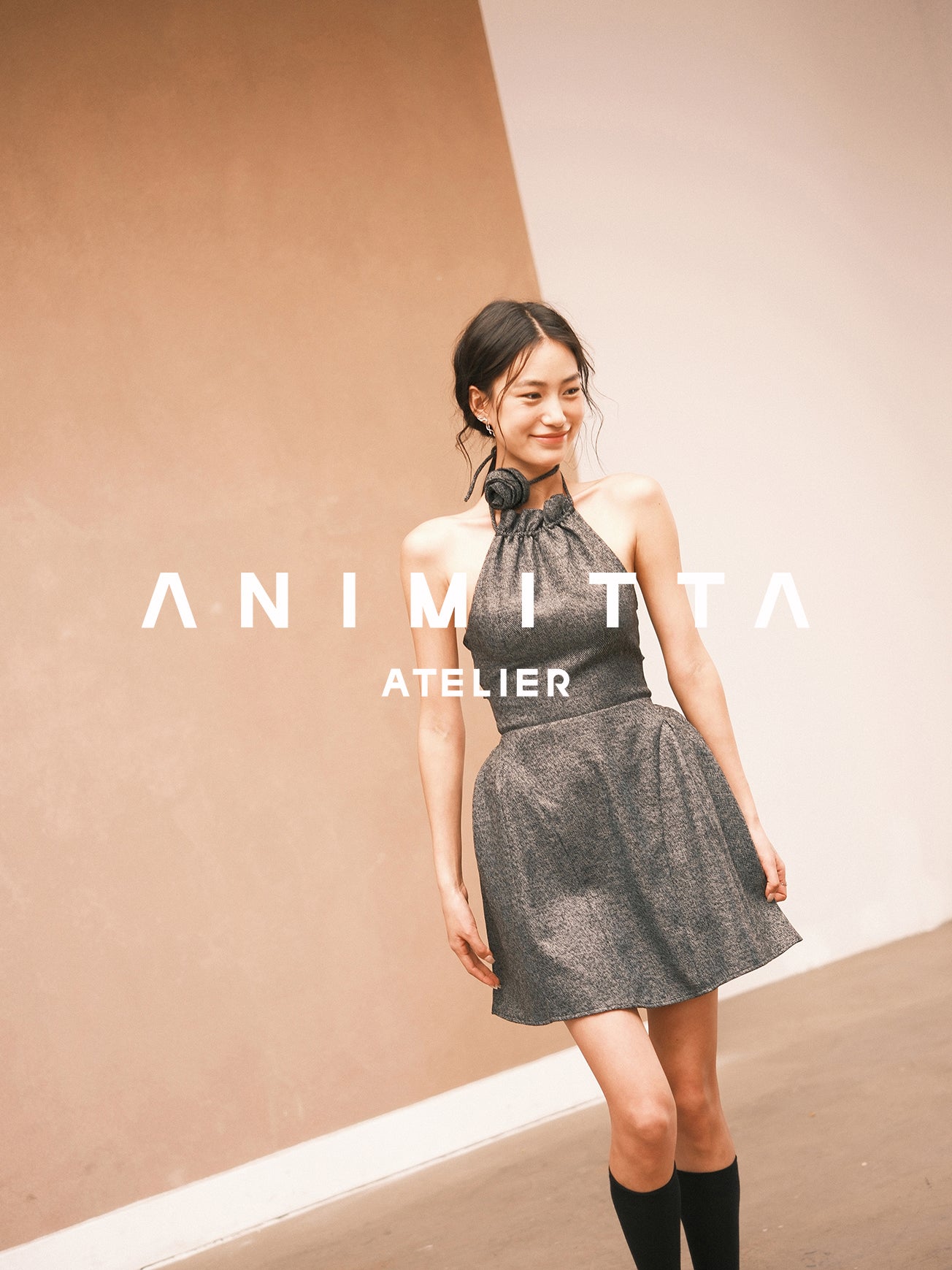 Wool dress with French halter