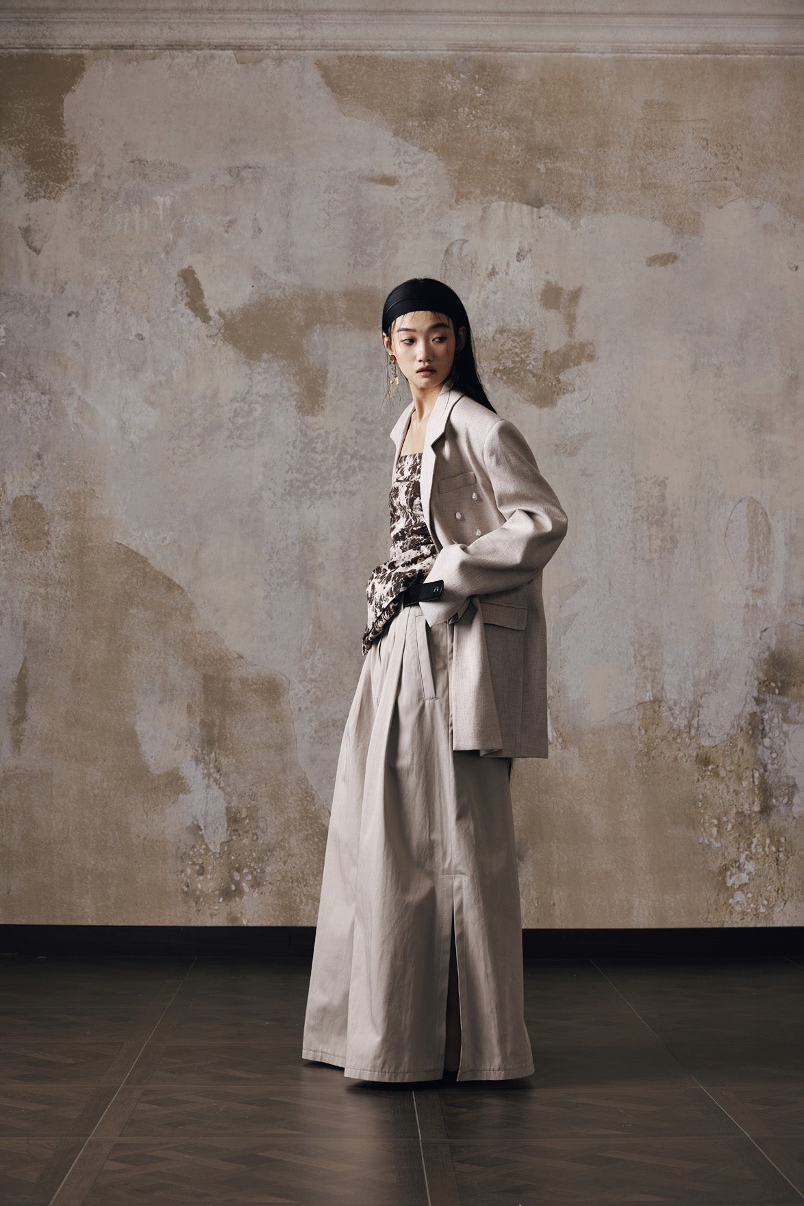 Heavy duty pearl suit